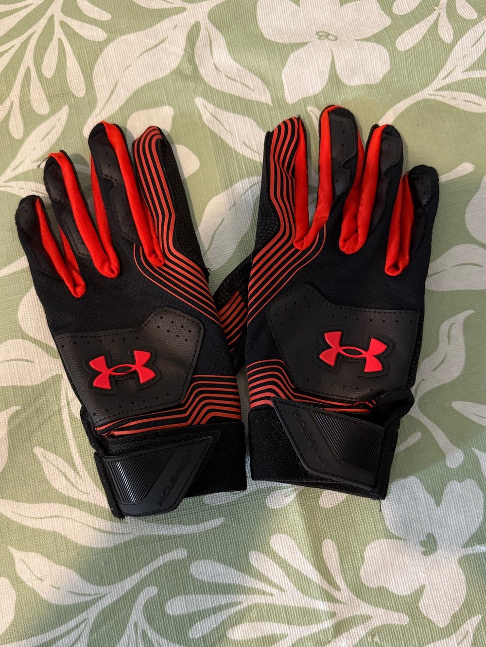UA Clean Up Batting Gloves